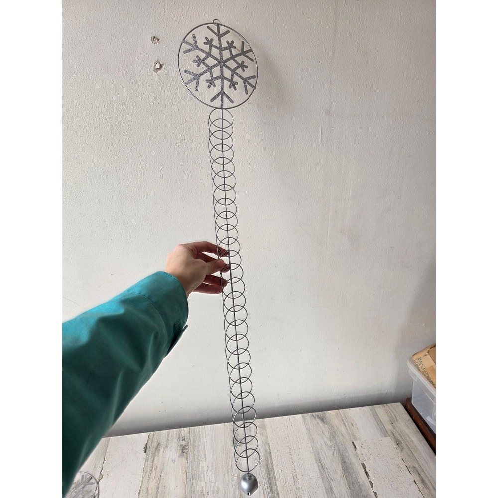 Vintage pier 1 silver glitter snowflake Christmas card holder hanging unique